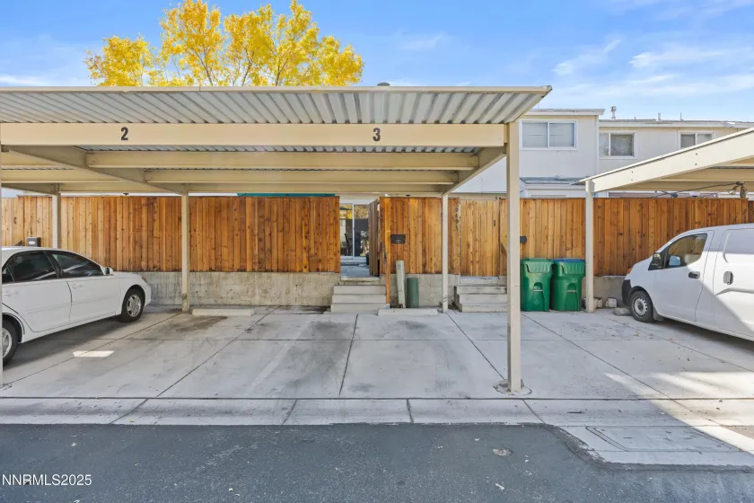 949 Crestwood, Sparks, Nevada 89434, 3 Bedrooms Bedrooms, ,2 BathroomsBathrooms,Residential,Residential,Crestwood,250057843