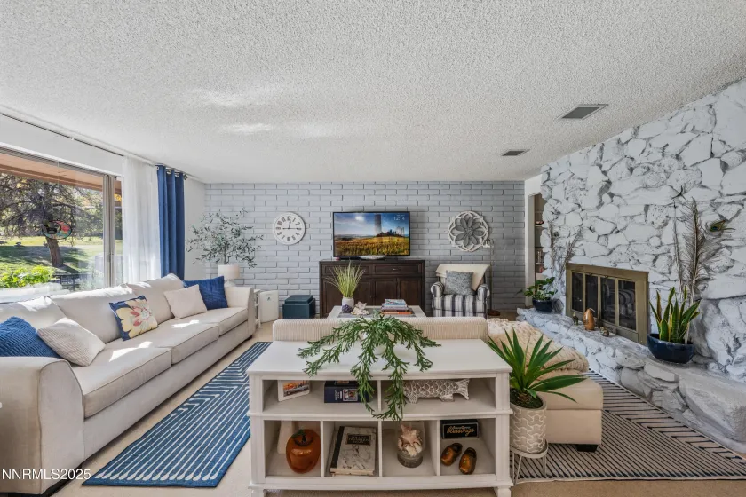 148 Lake Glen, Carson City, Nevada 89703, 2 Bedrooms Bedrooms, ,2 BathroomsBathrooms,Residential,Residential,Lake Glen,250057845