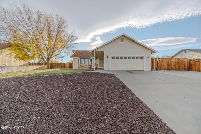 45 Sheena, Sparks, Nevada 89436, 3 Bedrooms Bedrooms, ,2 BathroomsBathrooms,Residential,Residential,Sheena,250057850