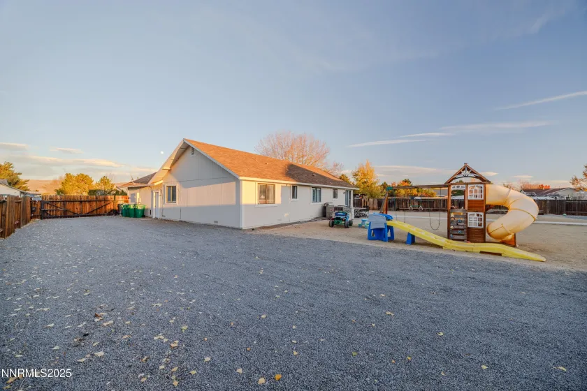 45 Sheena, Sparks, Nevada 89436, 3 Bedrooms Bedrooms, ,2 BathroomsBathrooms,Residential,Residential,Sheena,250057850