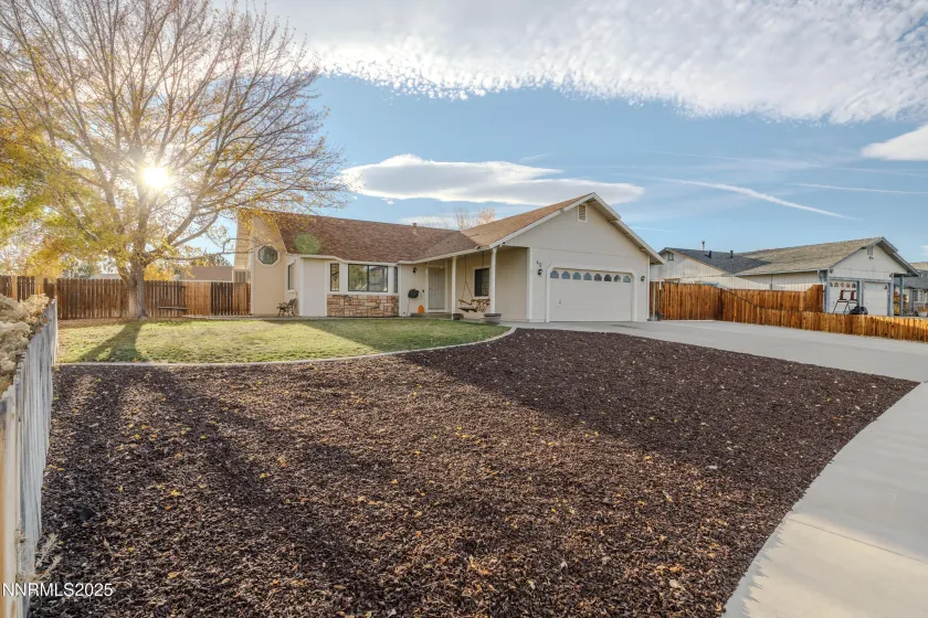45 Sheena, Sparks, Nevada 89436, 3 Bedrooms Bedrooms, ,2 BathroomsBathrooms,Residential,Residential,Sheena,250057850
