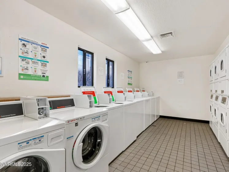 2955 Lakeside, Reno, Nevada 89509, 2 Bedrooms Bedrooms, ,1 BathroomBathrooms,Residential,Residential,Lakeside,250057851