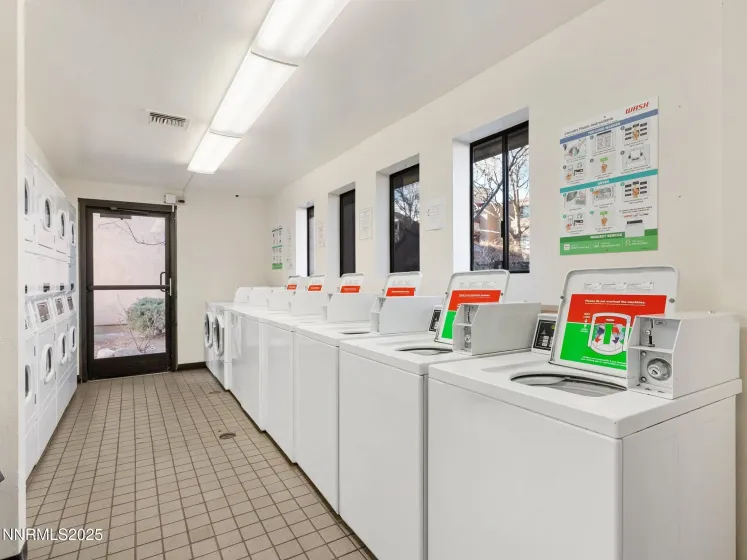 2955 Lakeside, Reno, Nevada 89509, 2 Bedrooms Bedrooms, ,1 BathroomBathrooms,Residential,Residential,Lakeside,250057851