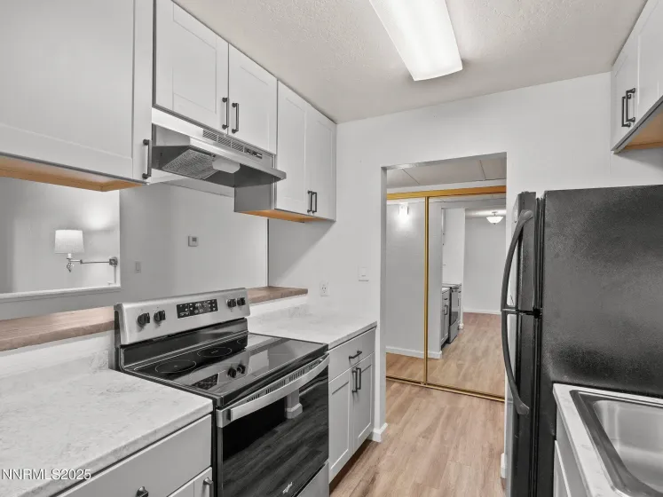 2955 Lakeside, Reno, Nevada 89509, 2 Bedrooms Bedrooms, ,1 BathroomBathrooms,Residential,Residential,Lakeside,250057851