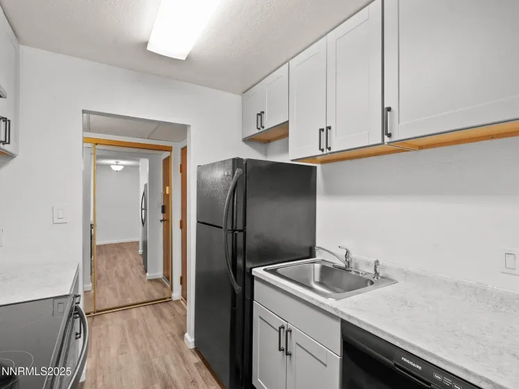 2955 Lakeside, Reno, Nevada 89509, 2 Bedrooms Bedrooms, ,1 BathroomBathrooms,Residential,Residential,Lakeside,250057851