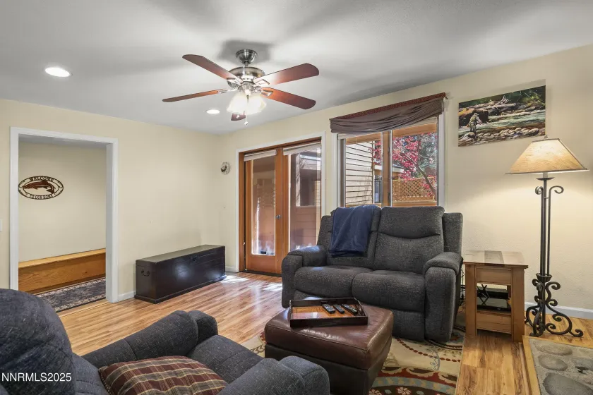 939 Incline, Incline Village, Nevada 89451, 1 Bedroom Bedrooms, ,1 BathroomBathrooms,Residential,Residential,Incline,250057610