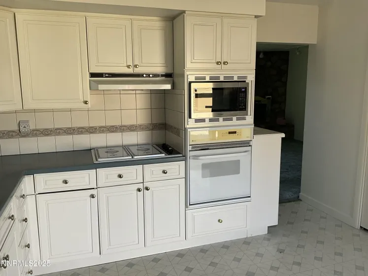 3477 Hidden Valley, Reno, Nevada 89502, 2 Bedrooms Bedrooms, ,2 BathroomsBathrooms,Residential,Residential,Hidden Valley,250056506