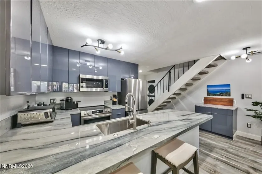 807 Alder, Incline Village, Nevada 89451, 3 Bedrooms Bedrooms, ,3 BathroomsBathrooms,Residential,Residential,Alder,250055337