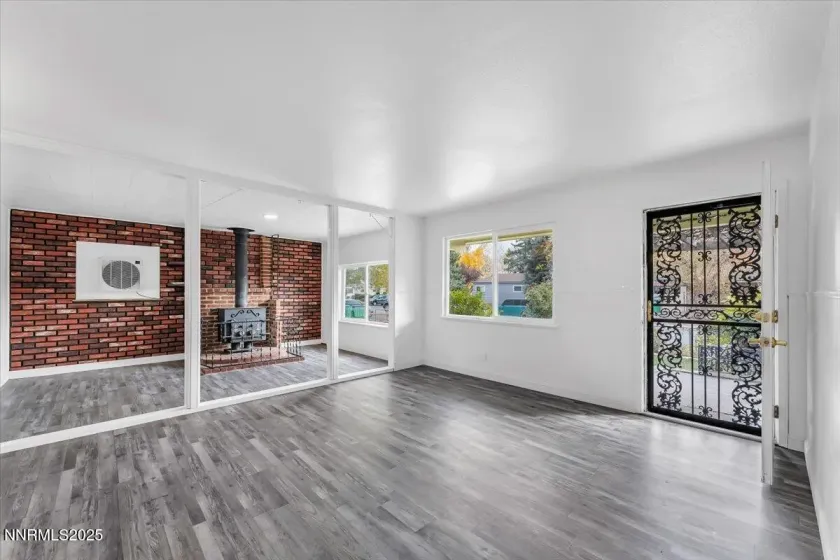 1110 Xman, Sparks, Nevada 89431, 4 Bedrooms Bedrooms, ,2 BathroomsBathrooms,Residential,Residential,Xman,250057864