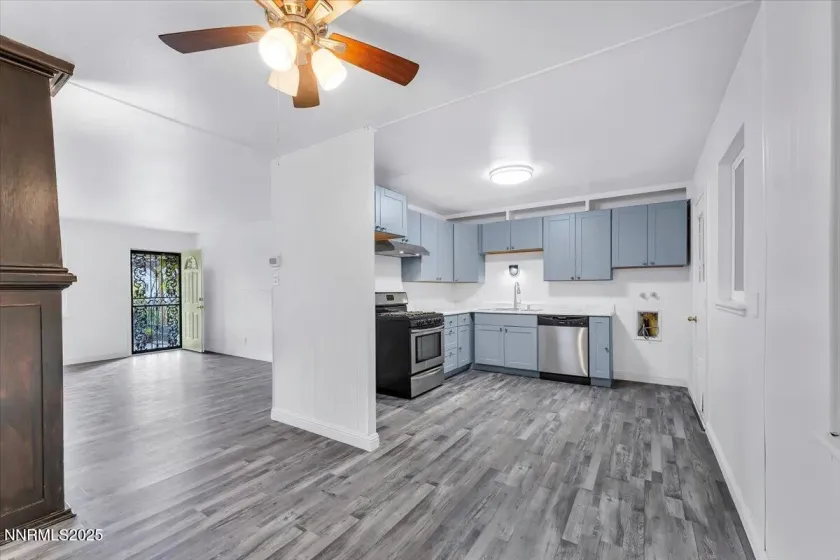 1110 Xman, Sparks, Nevada 89431, 4 Bedrooms Bedrooms, ,2 BathroomsBathrooms,Residential,Residential,Xman,250057864