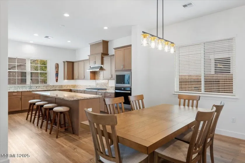 2209 Leathermans, Reno, Nevada 89521, 2 Bedrooms Bedrooms, ,3 BathroomsBathrooms,Residential,Residential,Leathermans,250057867