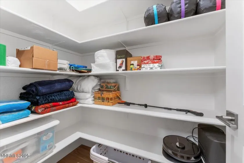 2209 Leathermans, Reno, Nevada 89521, 2 Bedrooms Bedrooms, ,3 BathroomsBathrooms,Residential,Residential,Leathermans,250057867