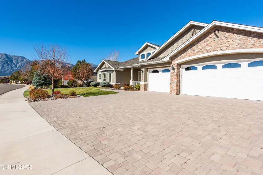 1046 Rocky Terrace, Gardnerville, Nevada 89460, 4 Bedrooms Bedrooms, ,4 BathroomsBathrooms,Residential,Residential,Rocky Terrace,250057870
