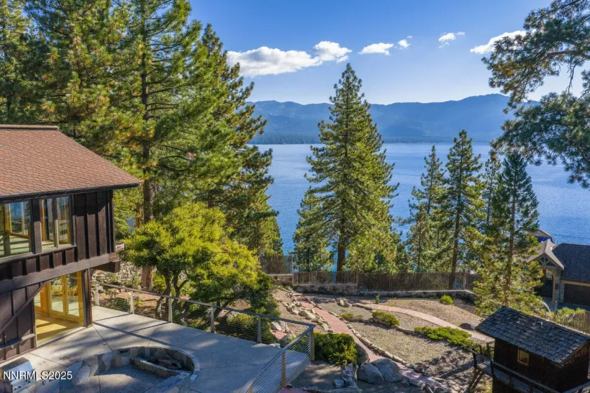 20 Calaneva, Crystal Bay, Nevada 89402, 9 Bedrooms Bedrooms, ,10 BathroomsBathrooms,Residential,Residential,Calaneva,250057877