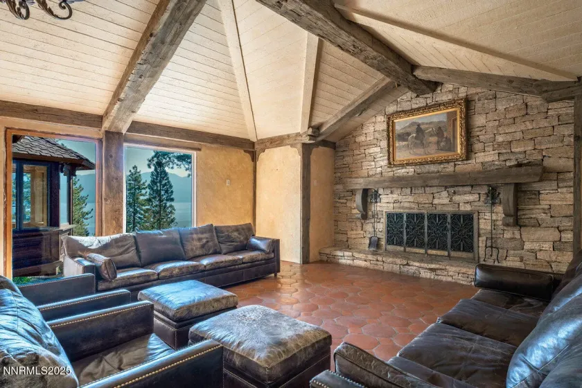 20 Calaneva, Crystal Bay, Nevada 89402, 9 Bedrooms Bedrooms, ,10 BathroomsBathrooms,Residential,Residential,Calaneva,250057877