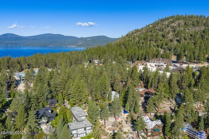 20 Calaneva, Crystal Bay, Nevada 89402, 9 Bedrooms Bedrooms, ,10 BathroomsBathrooms,Residential,Residential,Calaneva,250057877