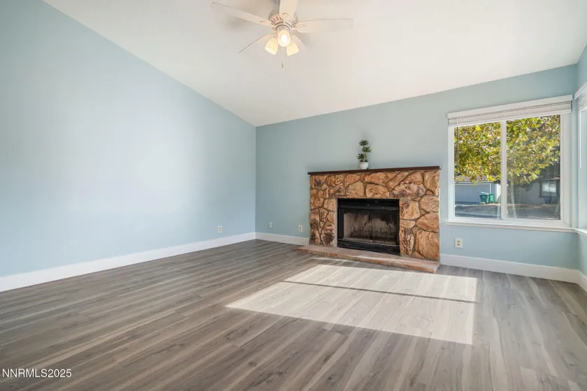 1752 Wabash, Sparks, Nevada 89434, 2 Bedrooms Bedrooms, ,2 BathroomsBathrooms,Residential,Residential,Wabash,250057890