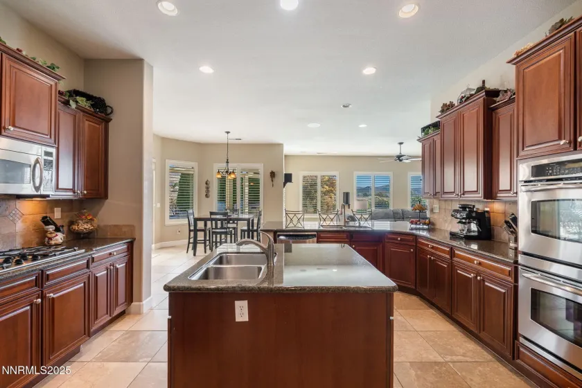 4501 Cobra, Sparks, Nevada 89436, 5 Bedrooms Bedrooms, ,3 BathroomsBathrooms,Residential,Residential,Cobra,250057892