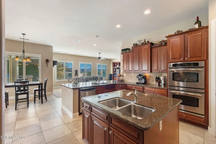 4501 Cobra, Sparks, Nevada 89436, 5 Bedrooms Bedrooms, ,3 BathroomsBathrooms,Residential,Residential,Cobra,250057892