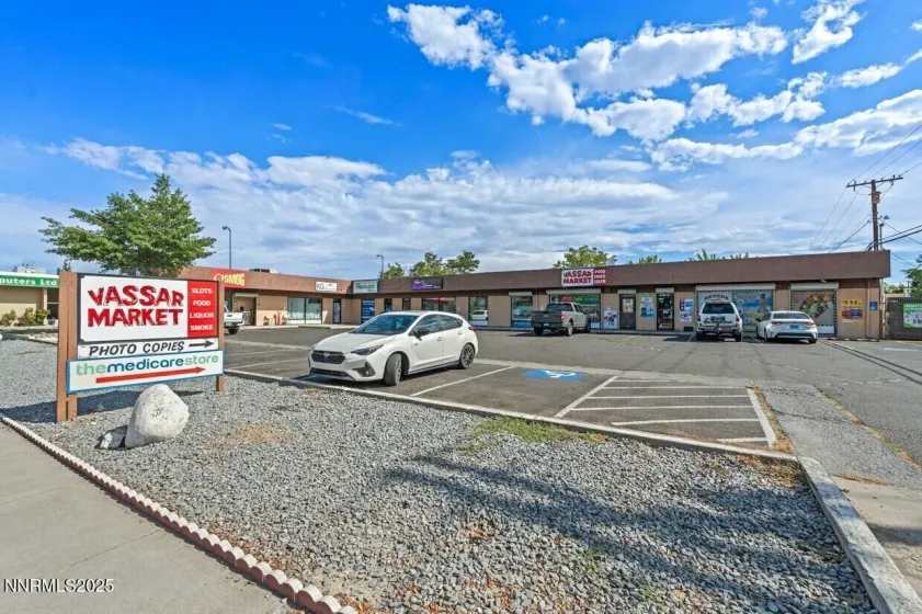 1870 Vassar, Reno, Nevada 89510, ,Commercial Sale,Residential,Vassar,250057894
