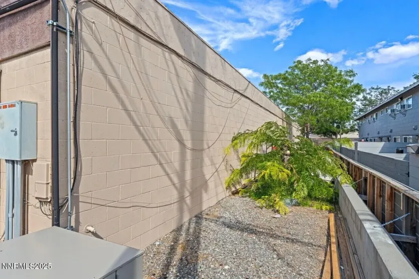 1870 Vassar, Reno, Nevada 89510, ,Commercial Sale,Residential,Vassar,250057894