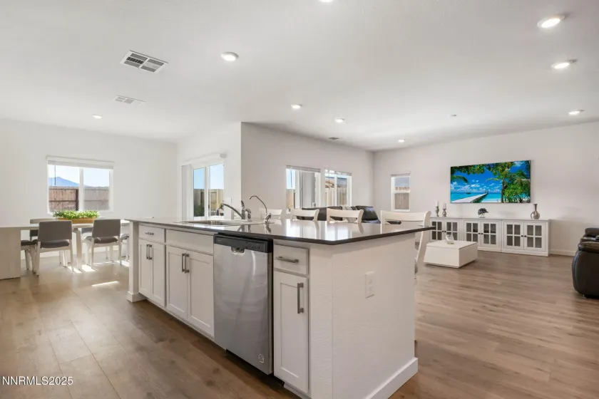 707 Butte Creek, Dayton, Nevada 89403, 4 Bedrooms Bedrooms, ,3 BathroomsBathrooms,Residential,Residential,Butte Creek,250057900