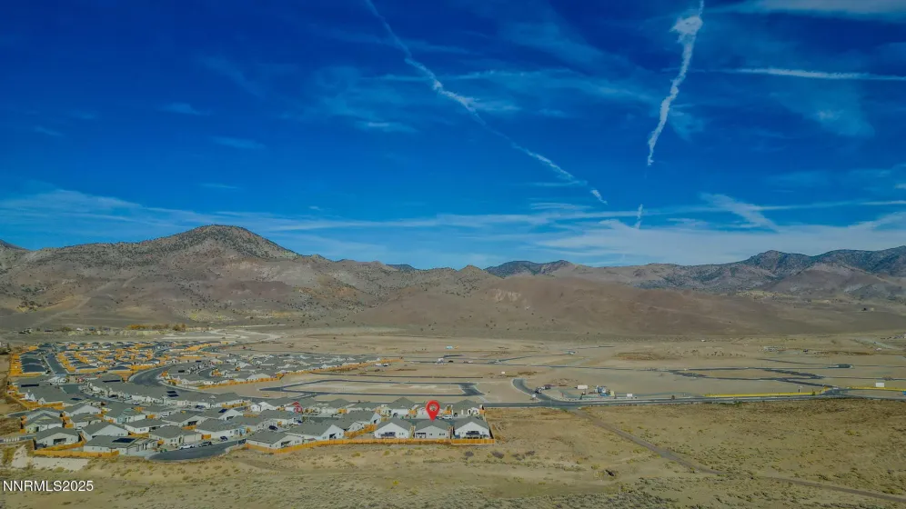 Virtually staged holiday decor