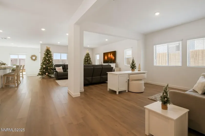 707 Butte Creek, Dayton, Nevada 89403, 4 Bedrooms Bedrooms, ,3 BathroomsBathrooms,Residential,Residential,Butte Creek,250057900