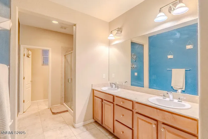 2874 Garda, Sparks, Nevada 89434, 3 Bedrooms Bedrooms, ,3 BathroomsBathrooms,Residential,Residential,Garda,250057902