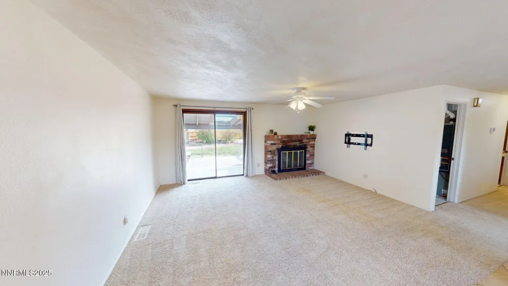 140 Hercules, Sparks, Nevada 89441, 3 Bedrooms Bedrooms, ,2 BathroomsBathrooms,Residential,Residential,Hercules,250057907