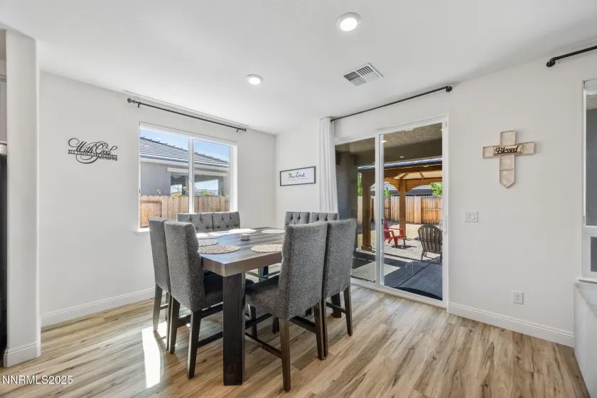 1010 Garden Pond, Sparks, Nevada 89441, 5 Bedrooms Bedrooms, ,3 BathroomsBathrooms,Residential,Residential,Garden Pond,250057918