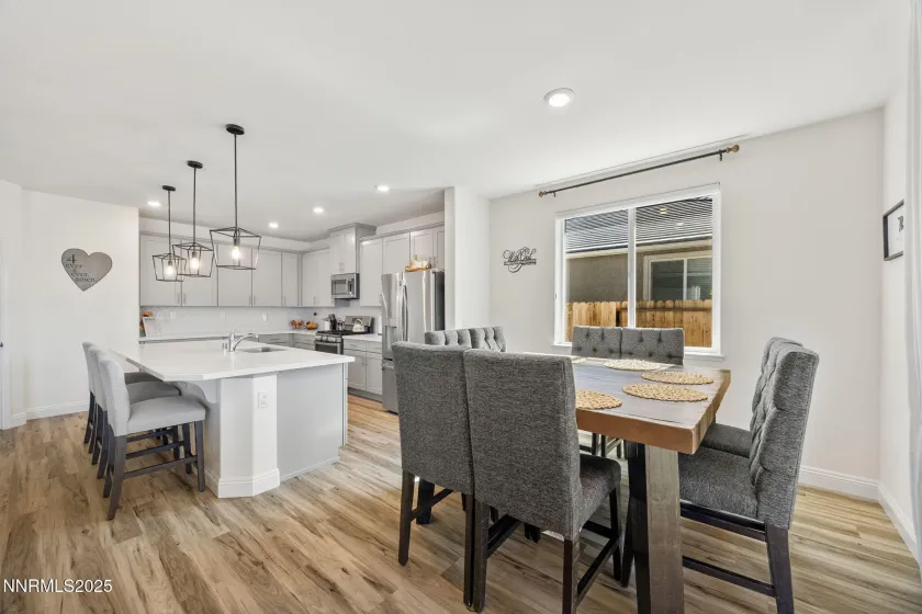 1010 Garden Pond, Sparks, Nevada 89441, 5 Bedrooms Bedrooms, ,3 BathroomsBathrooms,Residential,Residential,Garden Pond,250057918