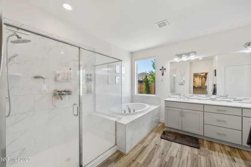 1010 Garden Pond, Sparks, Nevada 89441, 5 Bedrooms Bedrooms, ,3 BathroomsBathrooms,Residential,Residential,Garden Pond,250057918