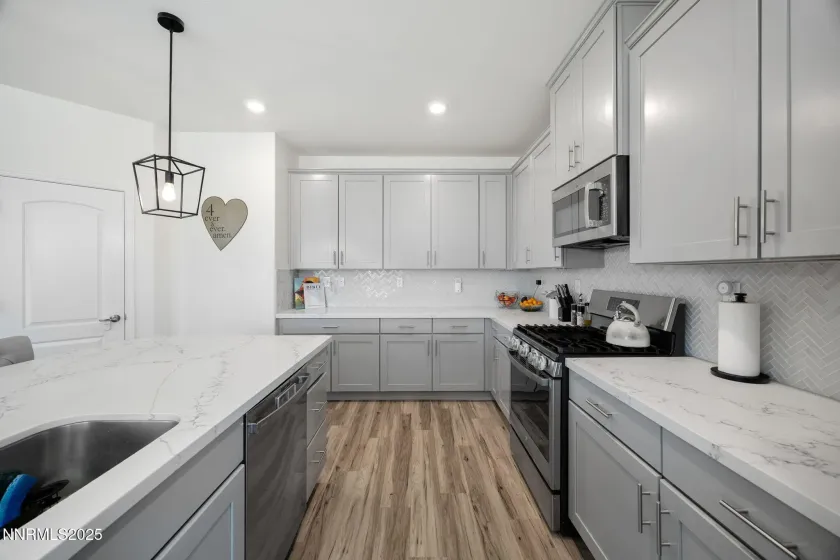 1010 Garden Pond, Sparks, Nevada 89441, 5 Bedrooms Bedrooms, ,3 BathroomsBathrooms,Residential,Residential,Garden Pond,250057918