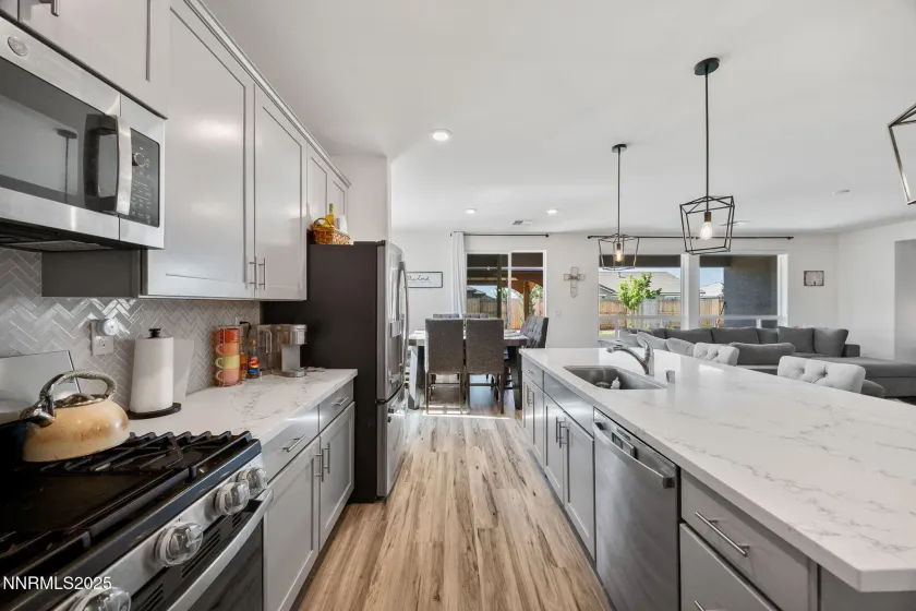 1010 Garden Pond, Sparks, Nevada 89441, 5 Bedrooms Bedrooms, ,3 BathroomsBathrooms,Residential,Residential,Garden Pond,250057918