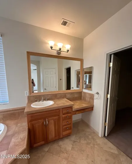 2929 Astronomer, Sparks, Nevada 89436, 4 Bedrooms Bedrooms, ,3 BathroomsBathrooms,Residential Lease,Manufactured,Astronomer,250057919