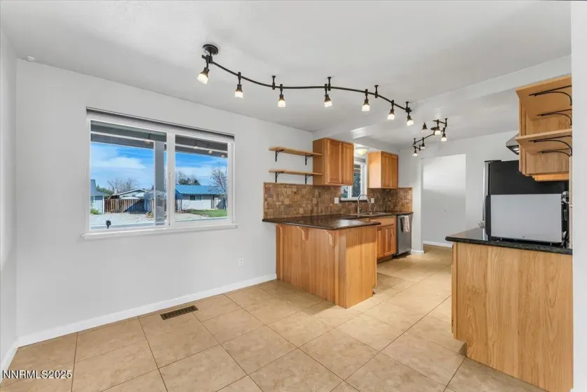 1275 Bolivia, Gardnerville, Nevada 89460, 3 Bedrooms Bedrooms, ,2 BathroomsBathrooms,Residential,Residential,Bolivia,250057920