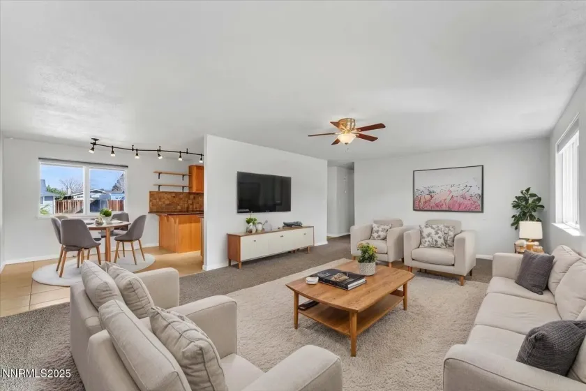 1275 Bolivia, Gardnerville, Nevada 89460, 3 Bedrooms Bedrooms, ,2 BathroomsBathrooms,Residential,Residential,Bolivia,250057920