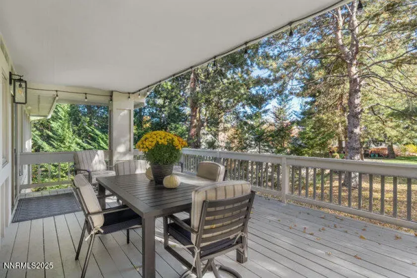 2522 Lake Ridge Shores, Reno, Nevada 89519, 3 Bedrooms Bedrooms, ,3 BathroomsBathrooms,Residential,Residential,Lake Ridge Shores,250057924