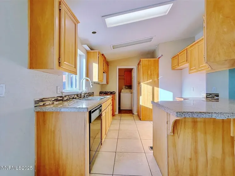 101 Platinum Pointe, Reno, Nevada 89506, 3 Bedrooms Bedrooms, ,2 BathroomsBathrooms,Residential,Residential,Platinum Pointe,250057926