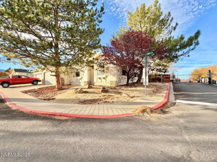 101 Platinum Pointe, Reno, Nevada 89506, 3 Bedrooms Bedrooms, ,2 BathroomsBathrooms,Residential,Residential,Platinum Pointe,250057926