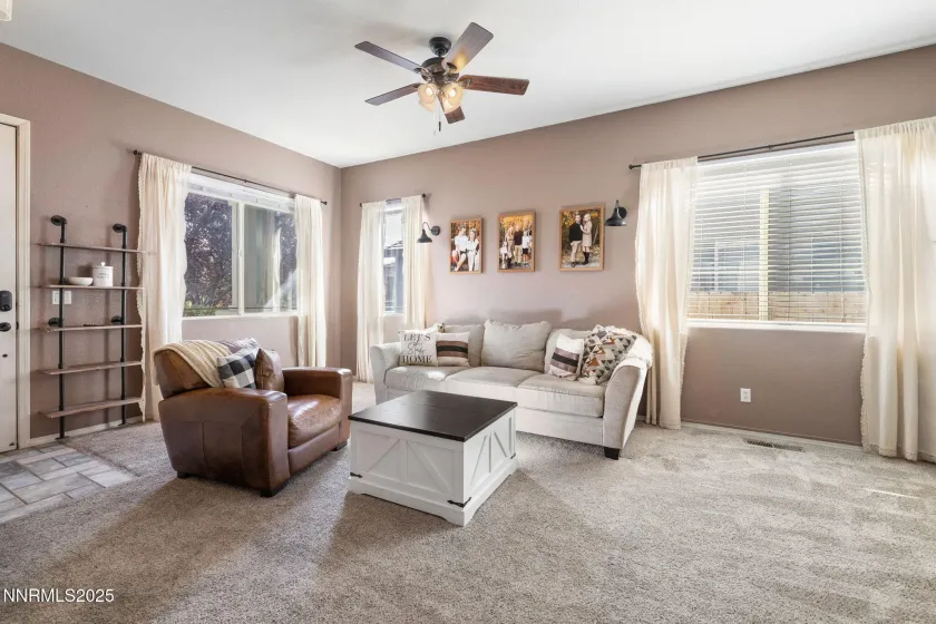 1641 Box Canyon, Reno, Nevada 89521, 4 Bedrooms Bedrooms, ,2 BathroomsBathrooms,Residential,Residential,Box Canyon,250057928