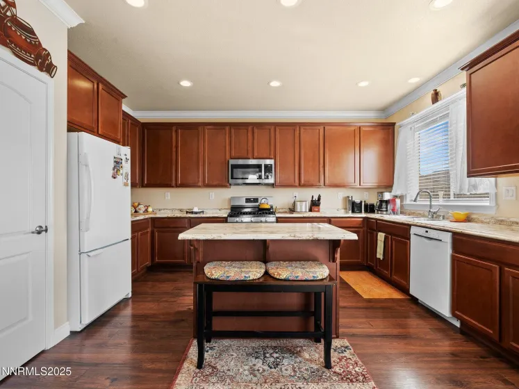 199 Walnut, Fernley, Nevada 89408, 4 Bedrooms Bedrooms, ,2 BathroomsBathrooms,Residential,Residential,Walnut,250057930