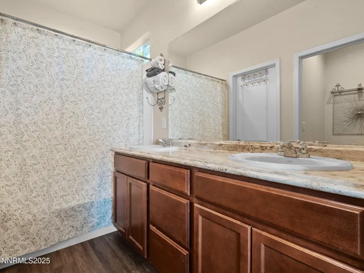 199 Walnut, Fernley, Nevada 89408, 4 Bedrooms Bedrooms, ,2 BathroomsBathrooms,Residential,Residential,Walnut,250057930