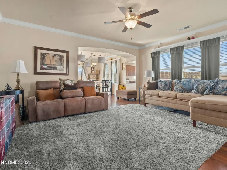 199 Walnut, Fernley, Nevada 89408, 4 Bedrooms Bedrooms, ,2 BathroomsBathrooms,Residential,Residential,Walnut,250057930