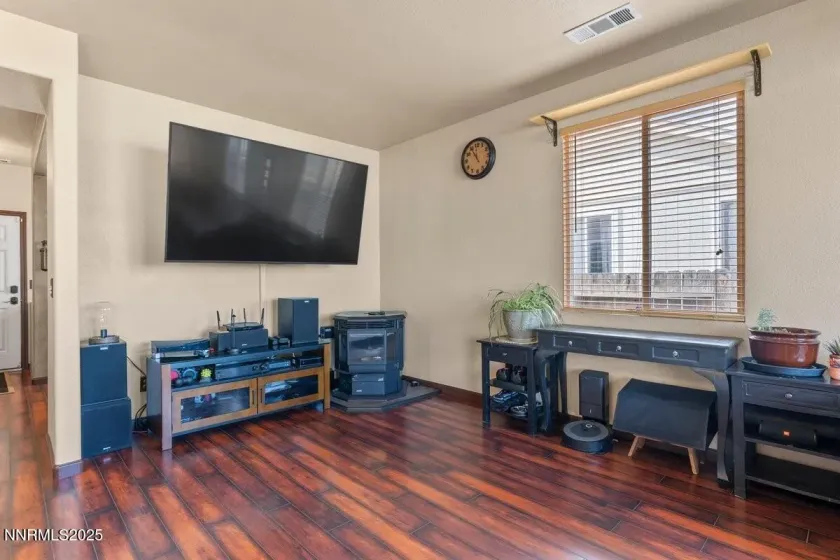 9965 Moondust, Reno, Nevada 89506, 3 Bedrooms Bedrooms, ,2 BathroomsBathrooms,Residential,Residential,Moondust,250057934