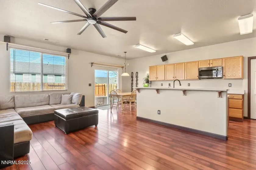 9965 Moondust, Reno, Nevada 89506, 3 Bedrooms Bedrooms, ,2 BathroomsBathrooms,Residential,Residential,Moondust,250057934