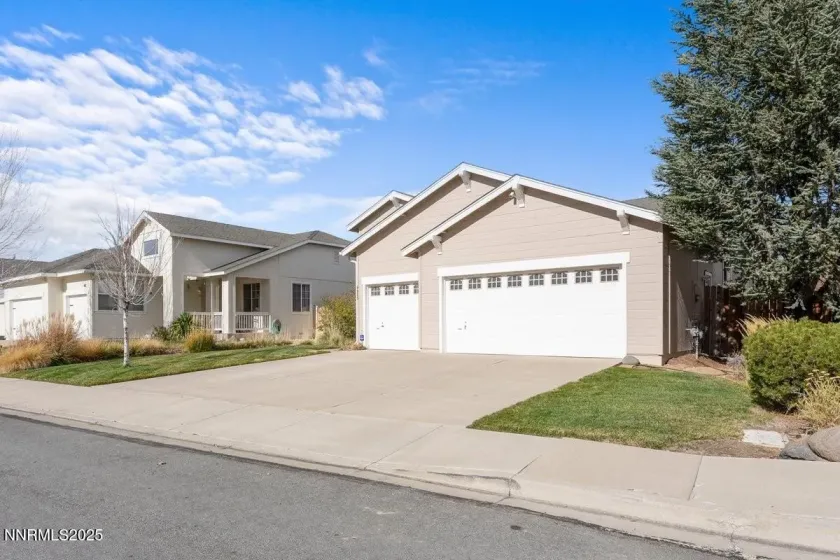 9965 Moondust, Reno, Nevada 89506, 3 Bedrooms Bedrooms, ,2 BathroomsBathrooms,Residential,Residential,Moondust,250057934