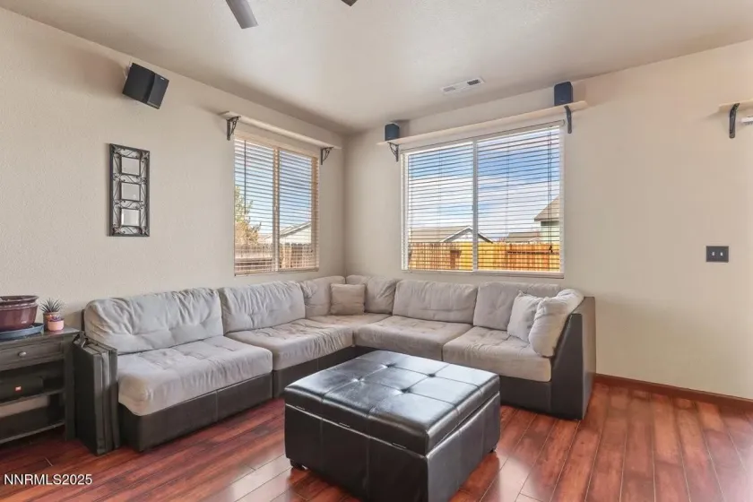 9965 Moondust, Reno, Nevada 89506, 3 Bedrooms Bedrooms, ,2 BathroomsBathrooms,Residential,Residential,Moondust,250057934