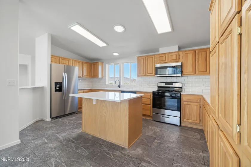 4745 Skyline, Silver Springs, Nevada 89429, 3 Bedrooms Bedrooms, ,2 BathroomsBathrooms,Residential,Residential,Skyline,250057936